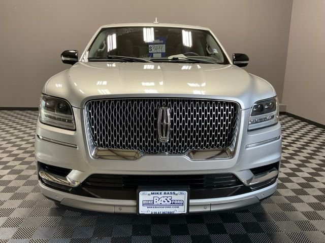 Used 2019 Ingot Silver Metallic Lincoln Reserve image 4