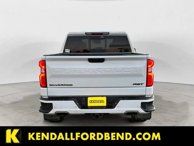 Used 2022 White Chevrolet RST image 4