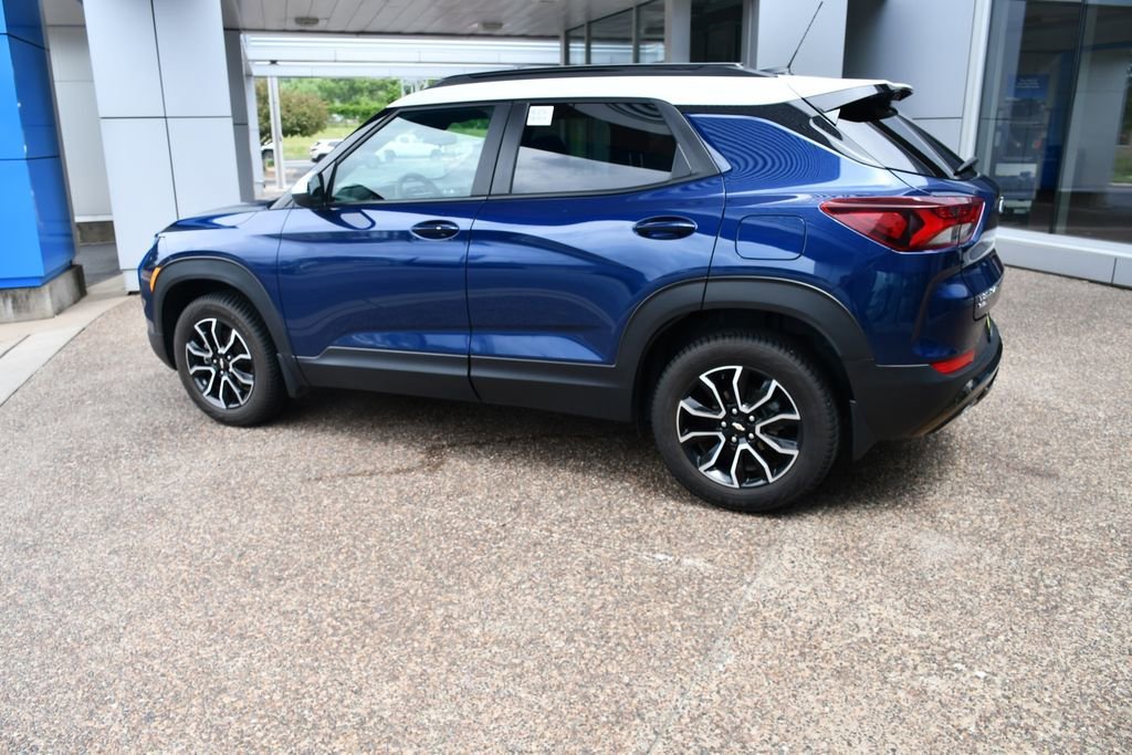 Used 2023 Blue Glow Metallic Chevrolet ACTIV image 4