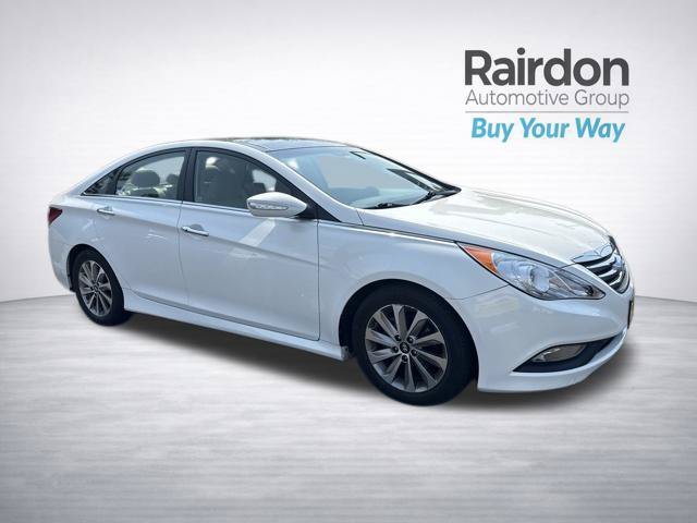 Used 2014 Pearl White Hyundai Limited image 1
