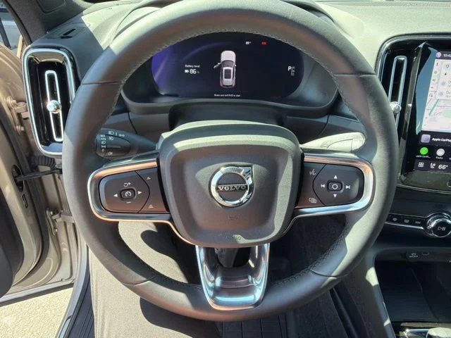 Used 2023  Volvo Ultimate image 6