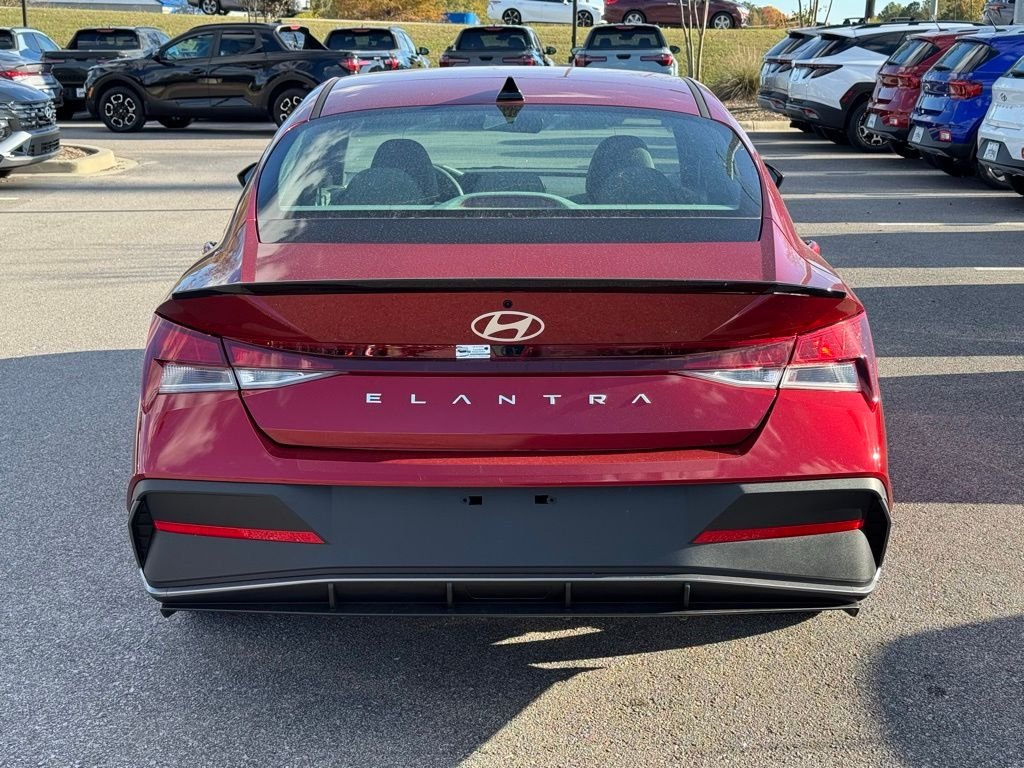 2026 Hyundai Elantra SEL Sport - Photo 10
