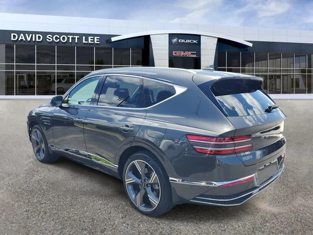 Used 2025 Makalu Gray Genesis 3.5T Prestige image 3