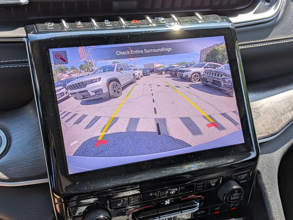 Used 2023 White Jeep Limited image 20