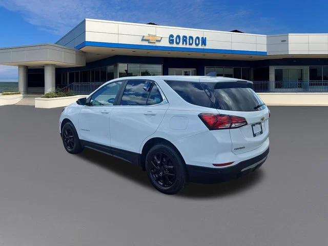 Used 2024 Summit White Chevrolet LT image 3