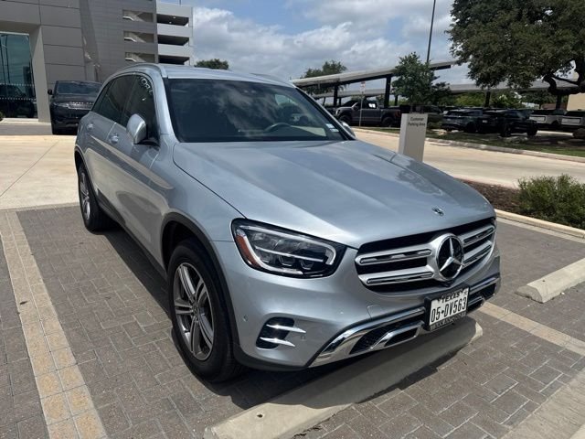 Used 2022 Silver Mercedes-Benz GLC 300 image 2