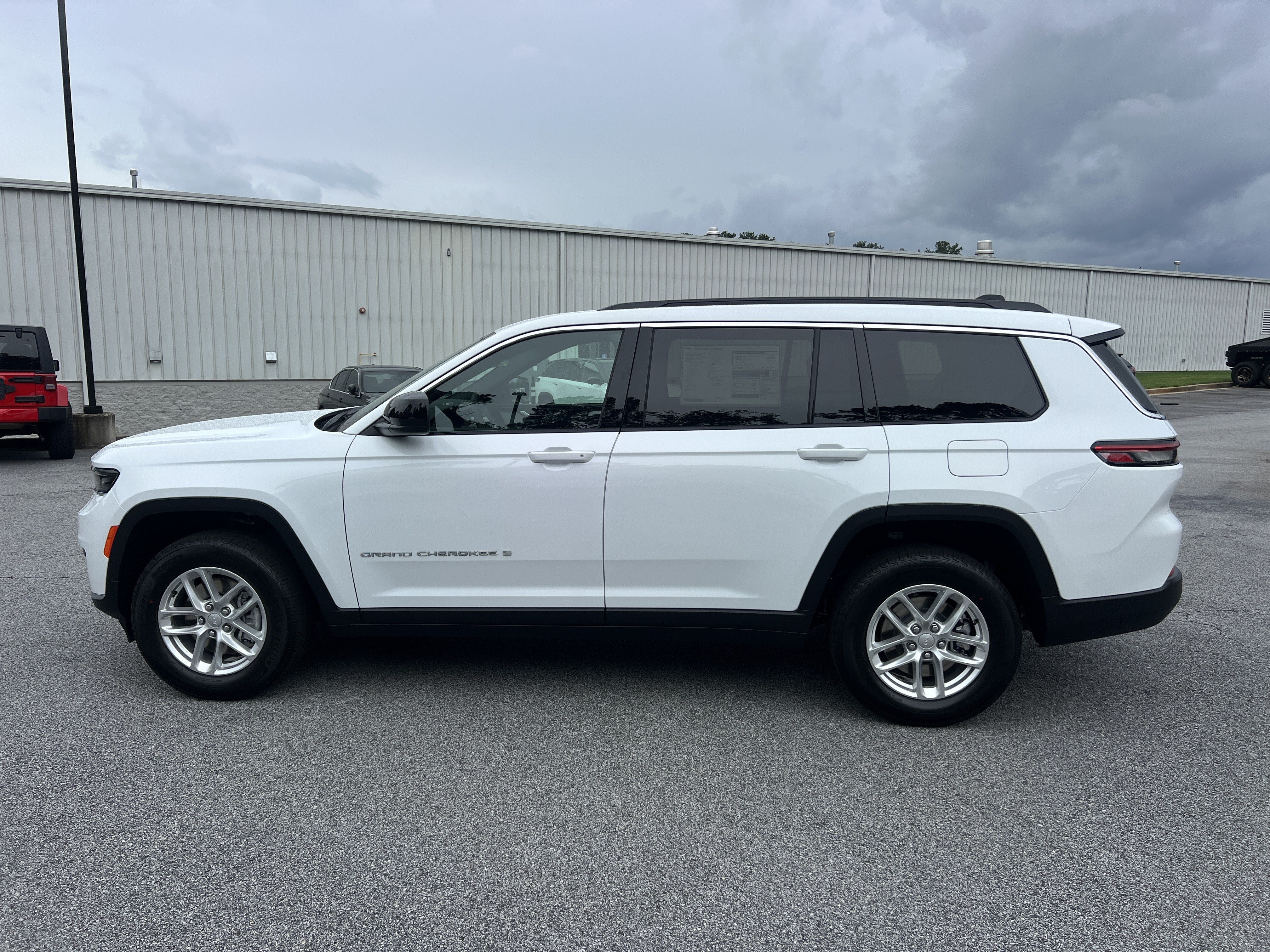 New 2026 Bright White Clearcoat Jeep Laredo image 4