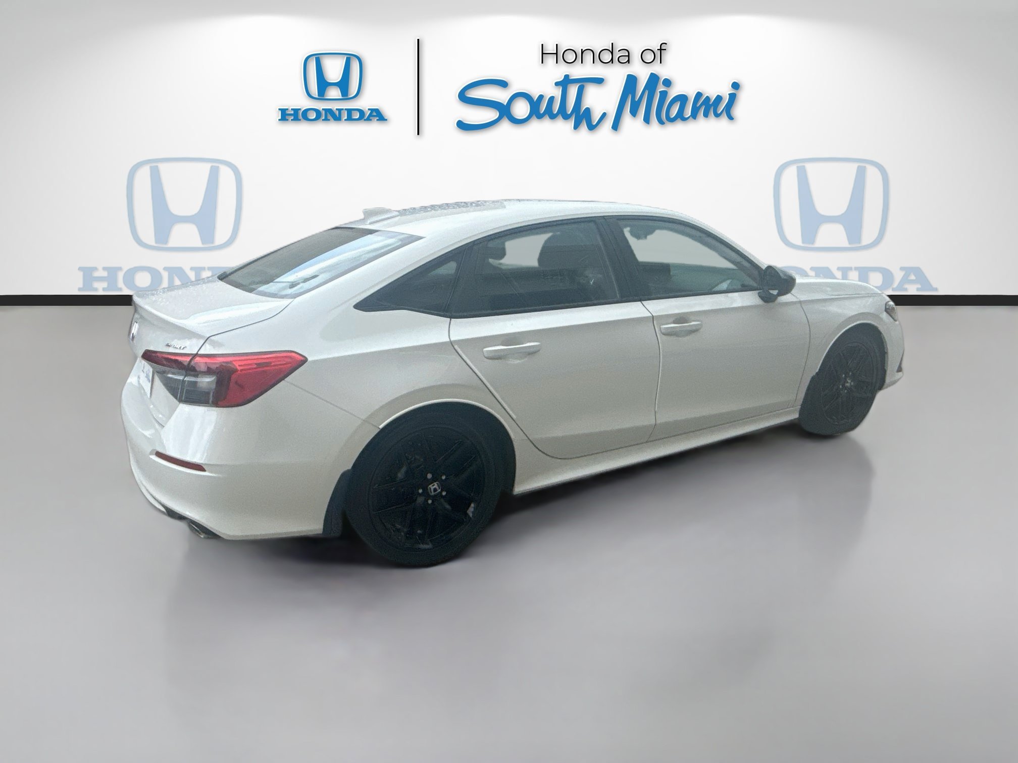 Used 2023 Platinum White Pearl Honda Sport image 7