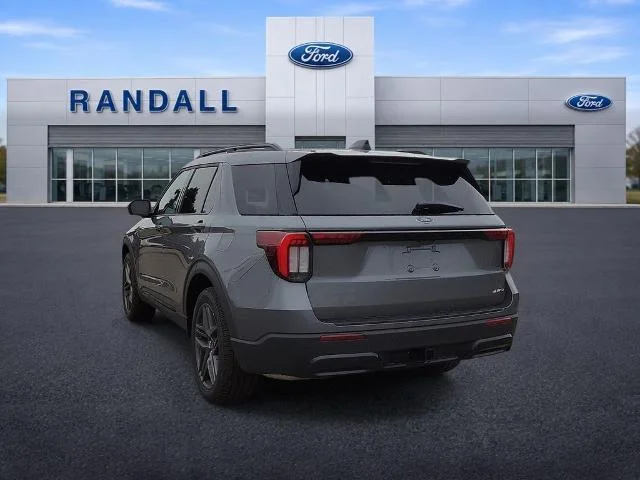 New 2026 Carbonized Gray Metallic Ford ST-Line image 4