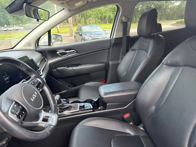 Certified Used 2024 White Kia EX image 13