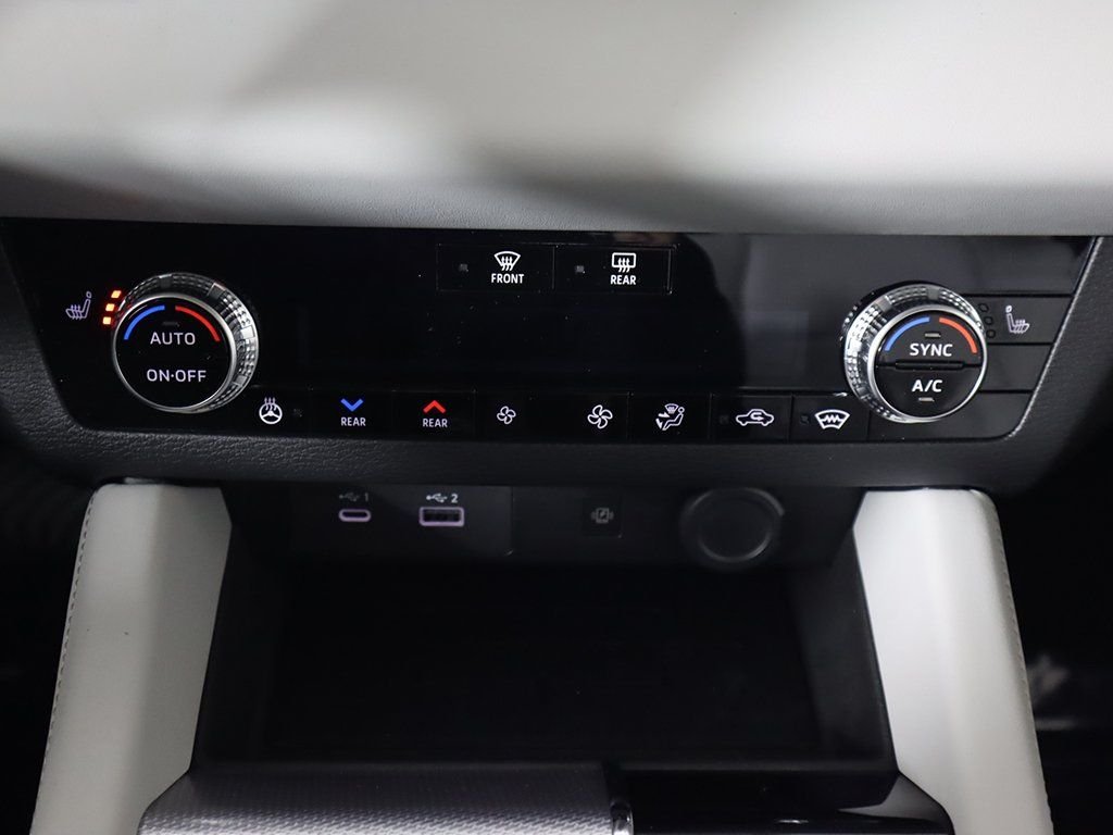 2025 Mitsubishi Outlander Plug-in Hybrid Platinum Edition - Photo 54