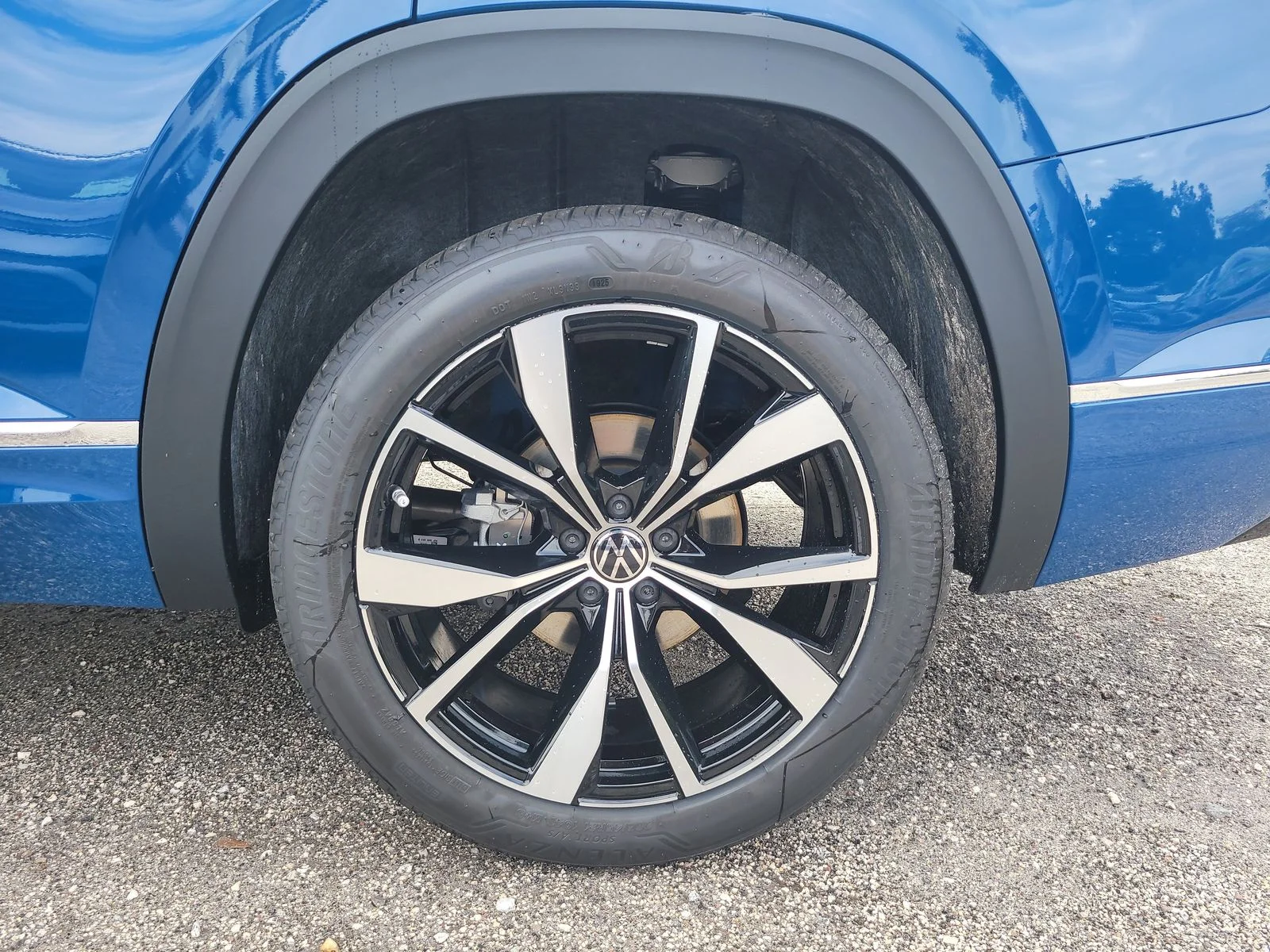 2026 Volkswagen Atlas SEL Premium R-Line - Photo 9