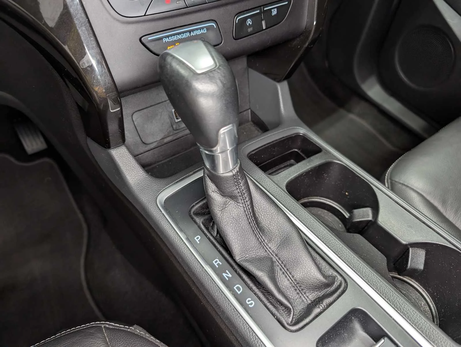 Used 2017 Lightning Blue Ford Titanium image 29