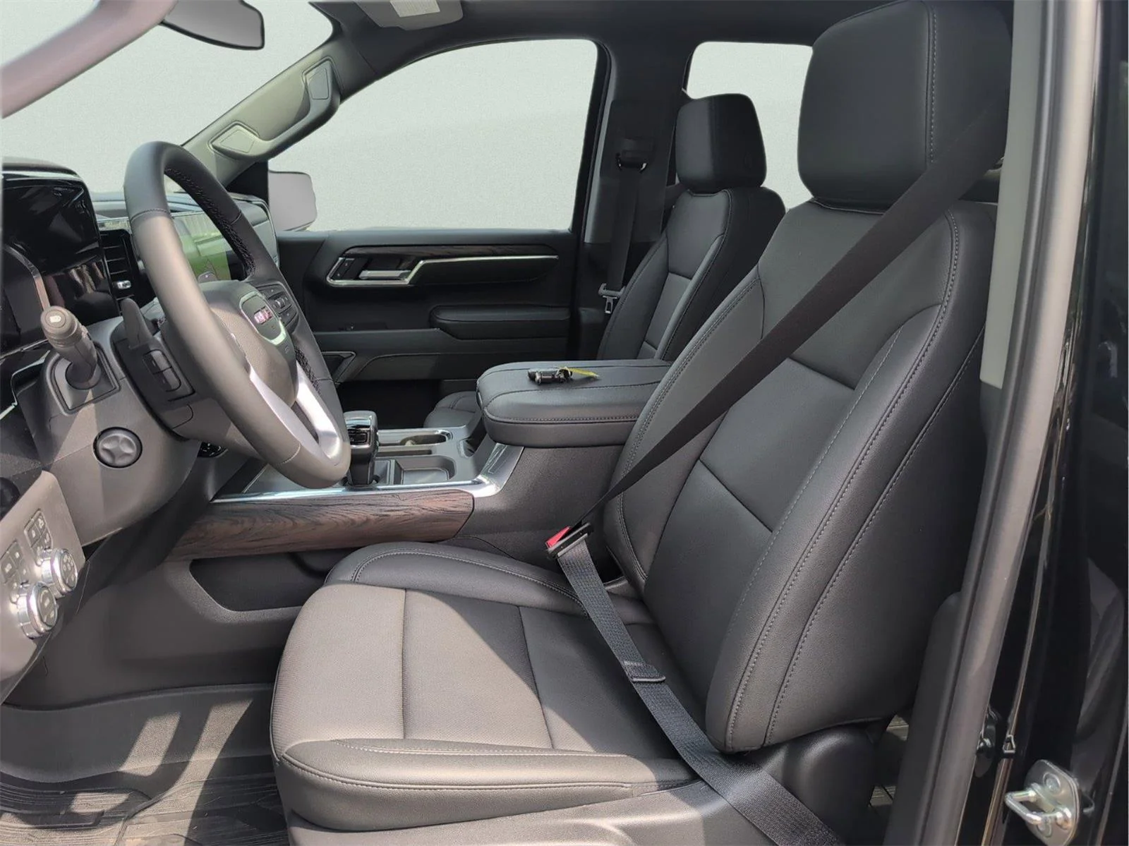 New 2026 Onyx Black GMC SLT image 30