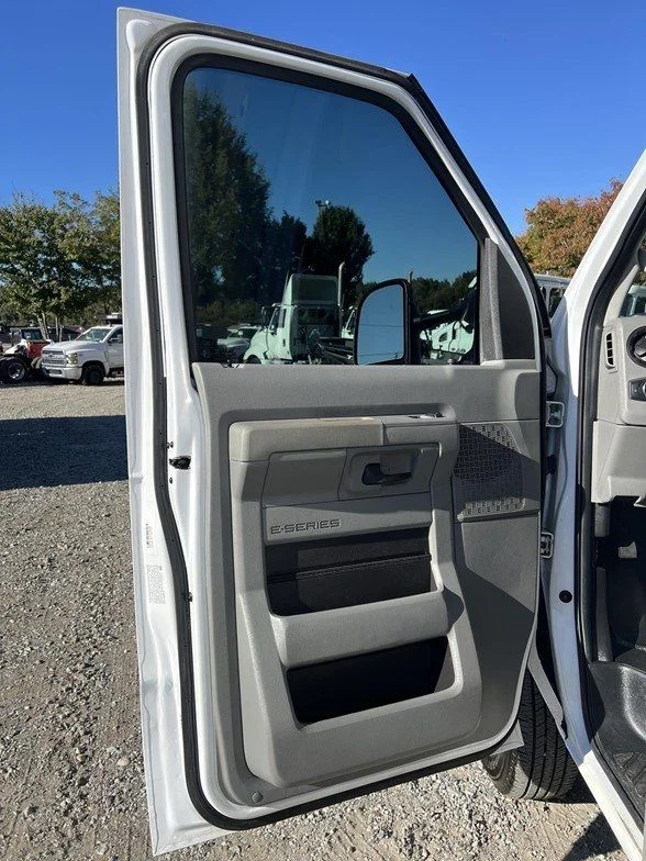 Used 2024 White Ford Base image 9