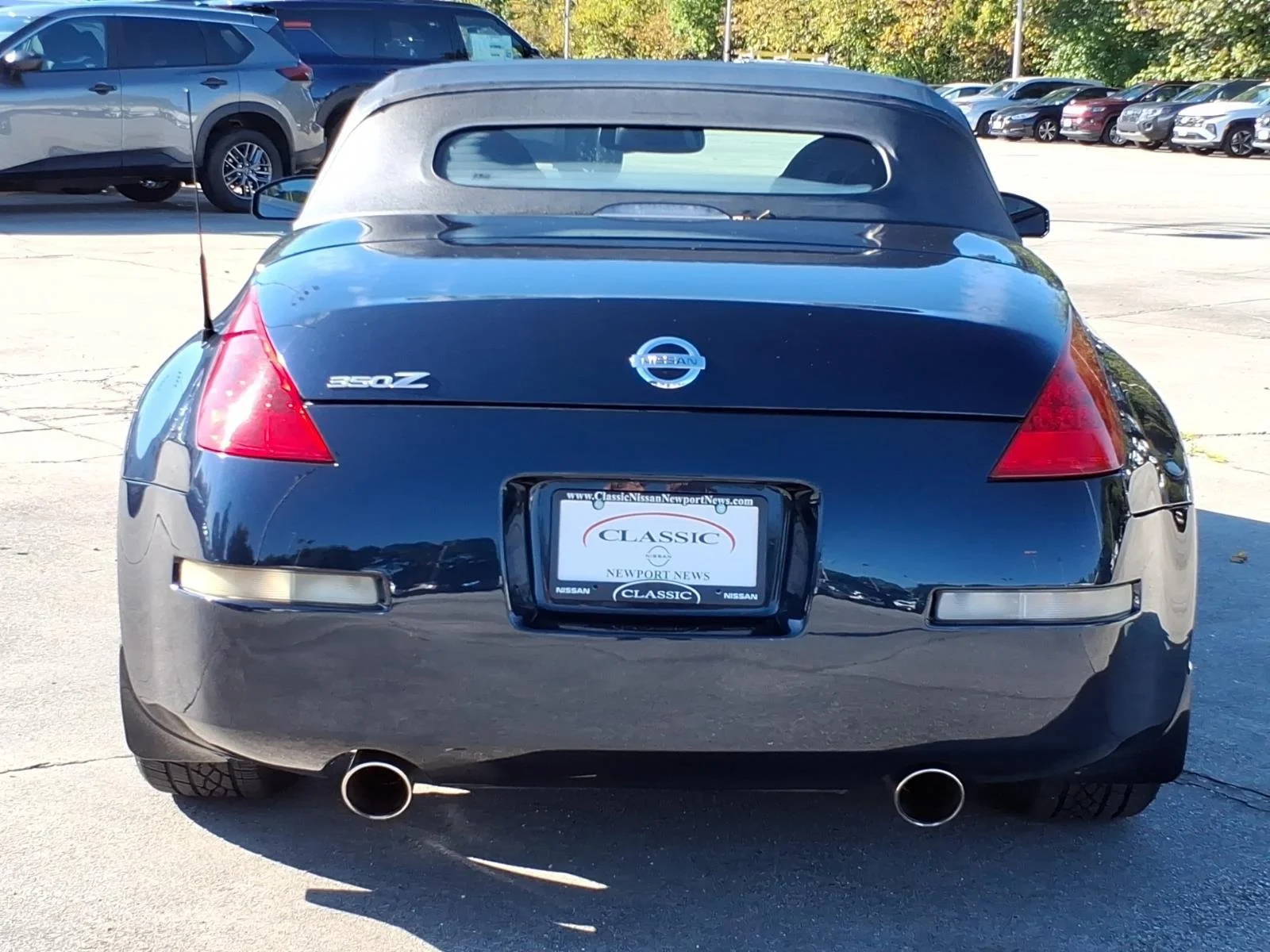 Used 2007 San Marino Blue Pearl Nissan Touring image 8