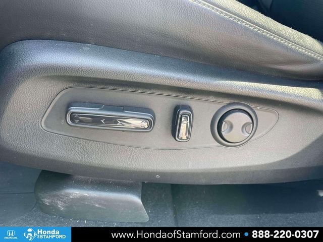 Certified Used 2025 Platinum White Honda EX-L image 17