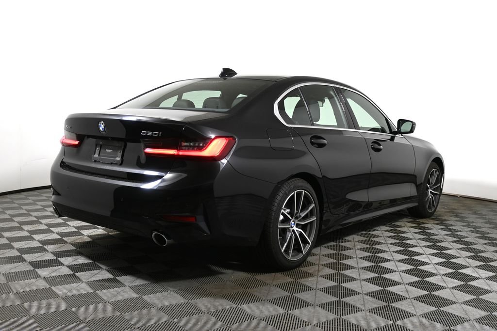 Used 2021 Black Sapphire Metallic BMW 330i xDrive image 11