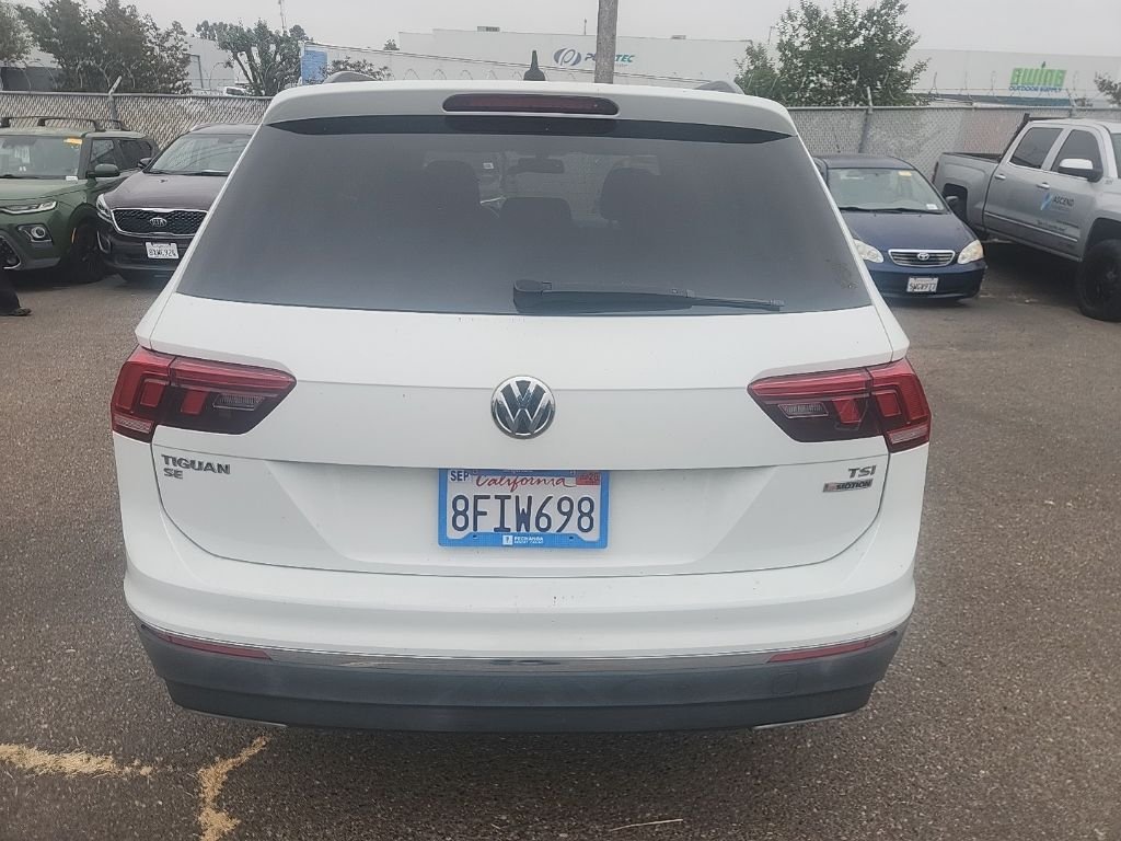 Used 2018 White Volkswagen 2.0T SE image 12