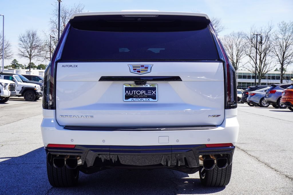 Used 2025 White Cadillac V-Series image 41
