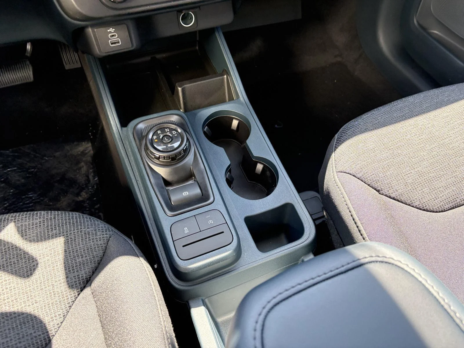 New 2026 Oxford White Ford XL image 15