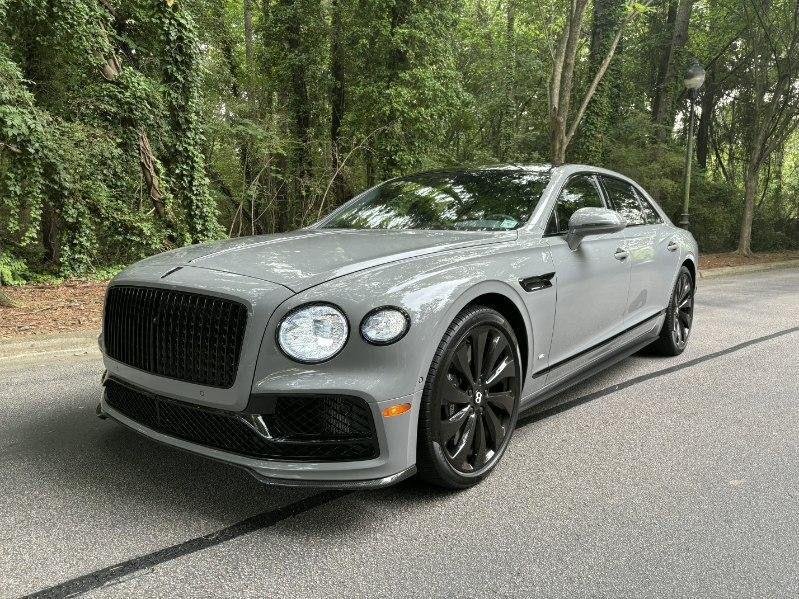 Used 2022 Storm Grey by Mulliner Bentley V8 image 1