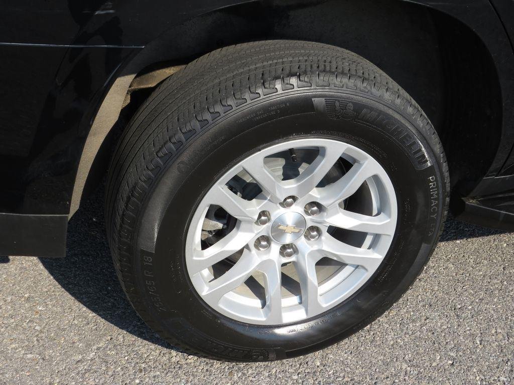 Used 2023 Black Chevrolet LS image 8