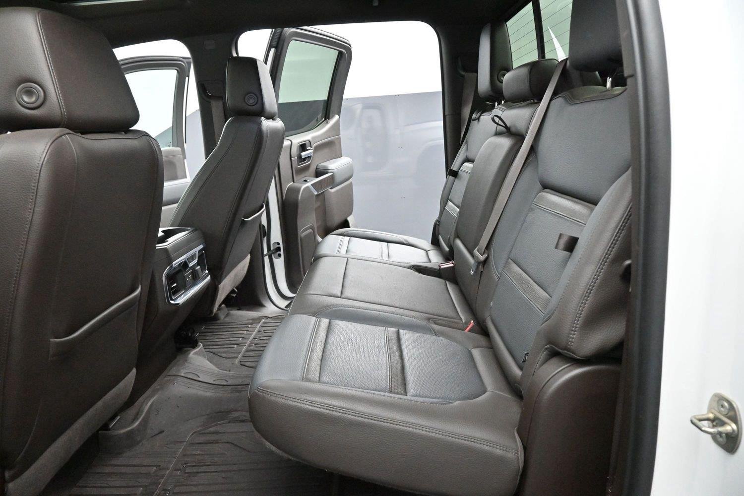 Used 2020 White Frost Tricoat GMC Denali image 30