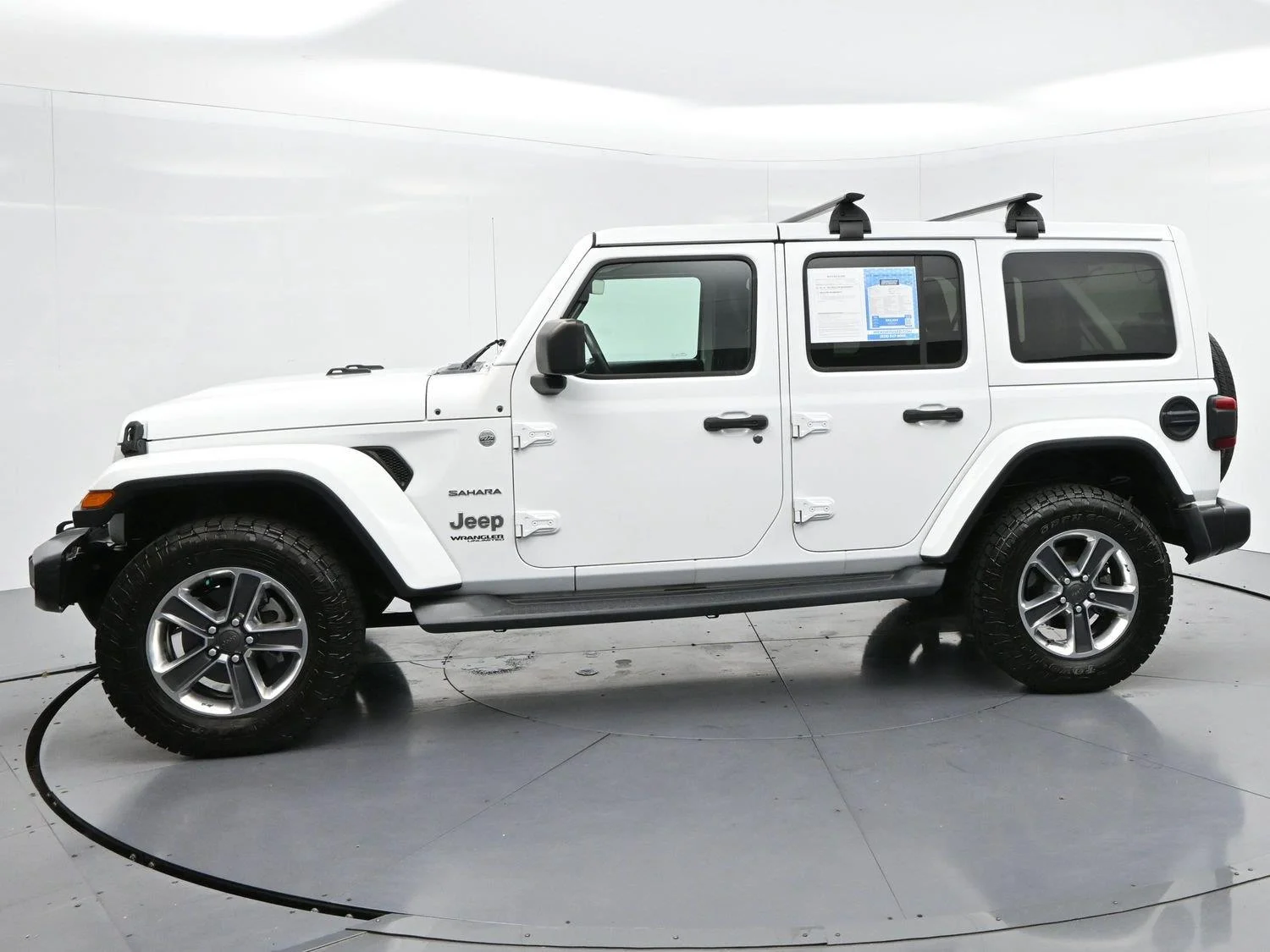 Used 2019 Bright White Clearcoat Jeep Sahara image 4