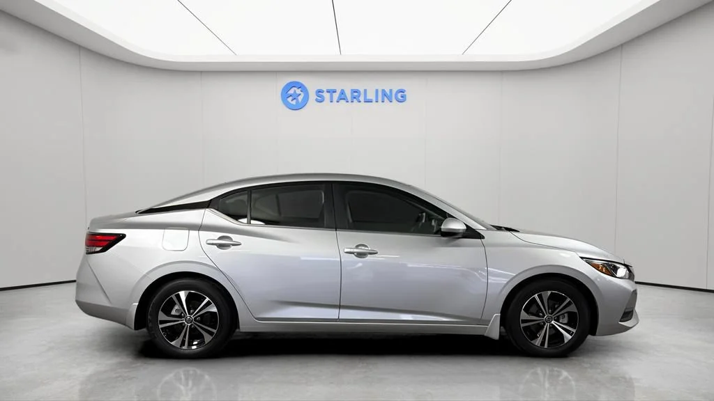 Used 2022 Silver Nissan SV Xtronic CVT image 11