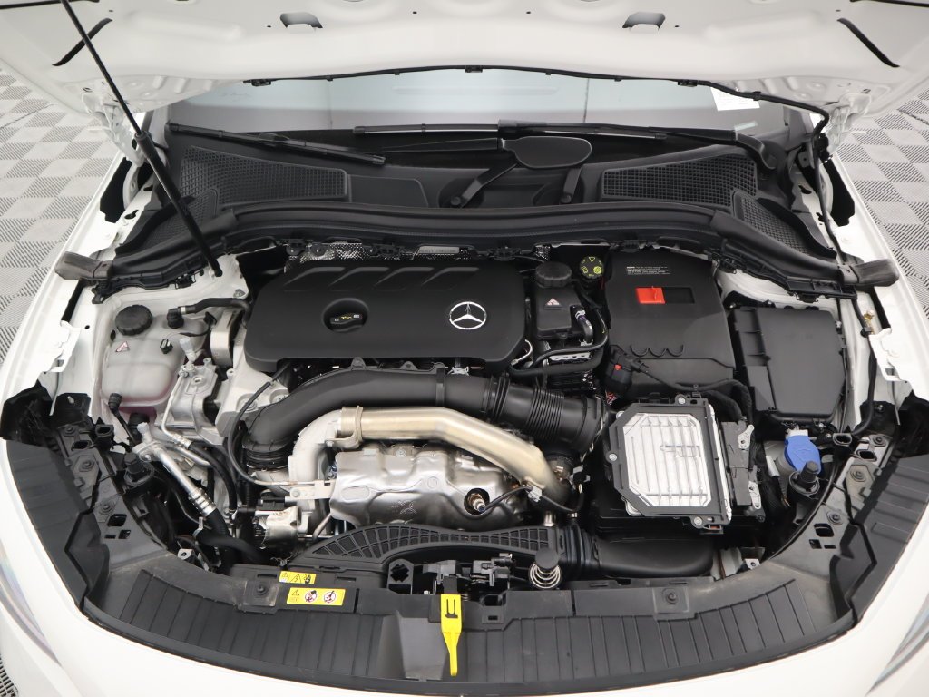 Used 2026 Polar White Mercedes-Benz GLA 250 image 29