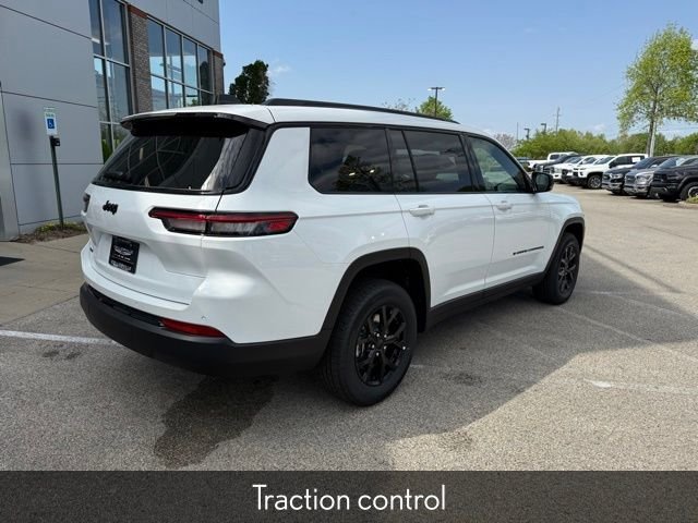 New 2025 Bright White Clear-Coat Exterior Paint Jeep Laredo image 8
