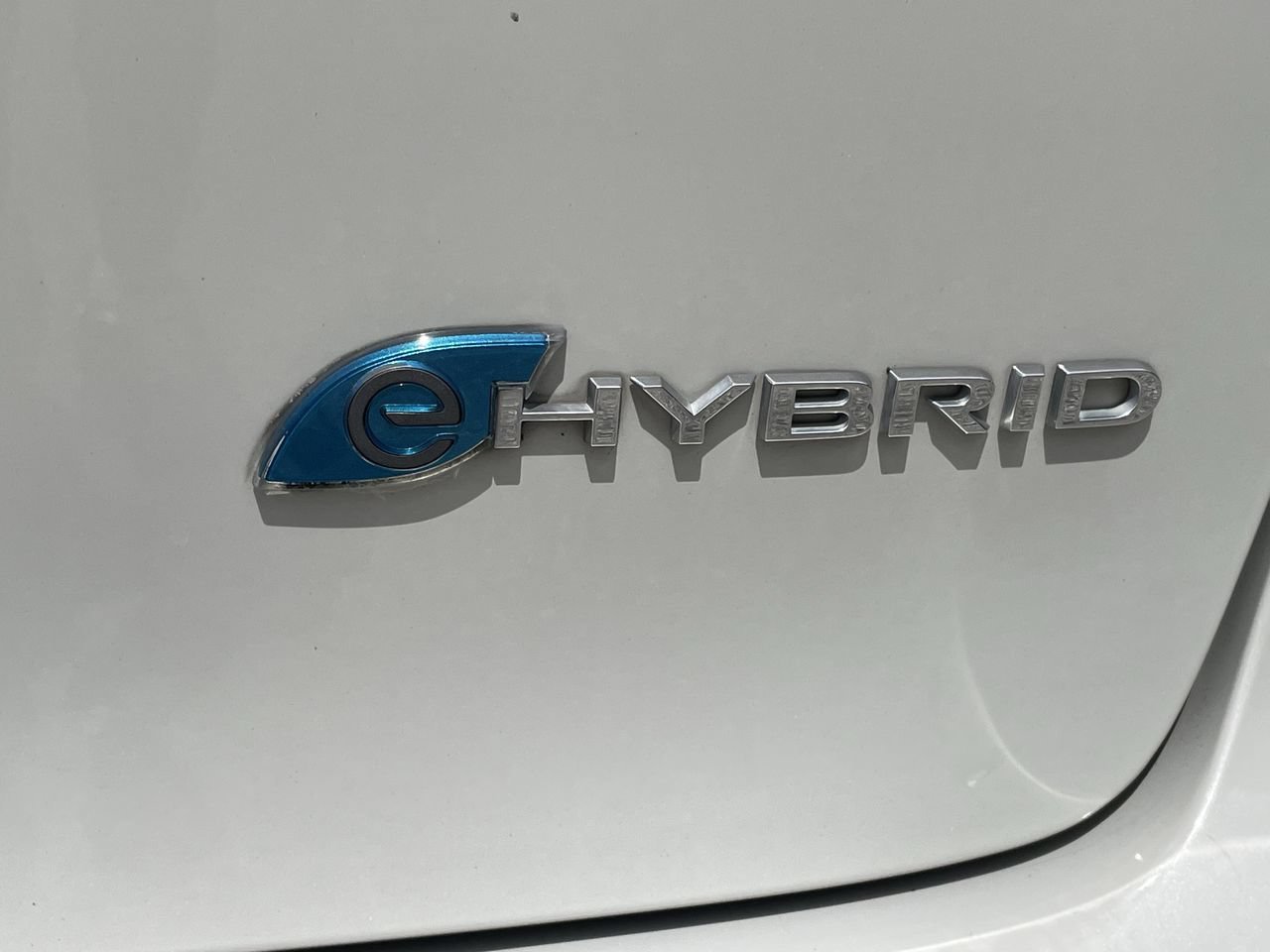 Used 2017 Tusk White Chrysler Platinum image 10