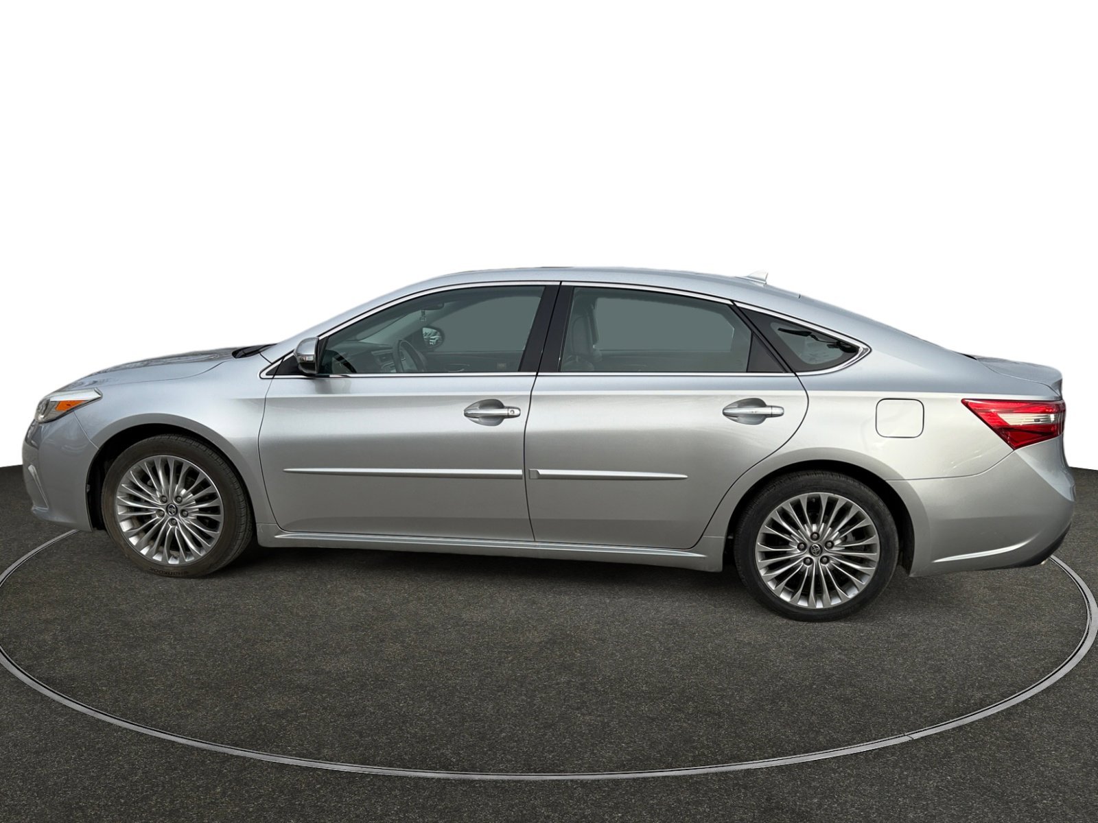 Used 2018 Toyota Avalon Limited with VIN 4T1BK1EB7JU281478 for sale in Clive, IA