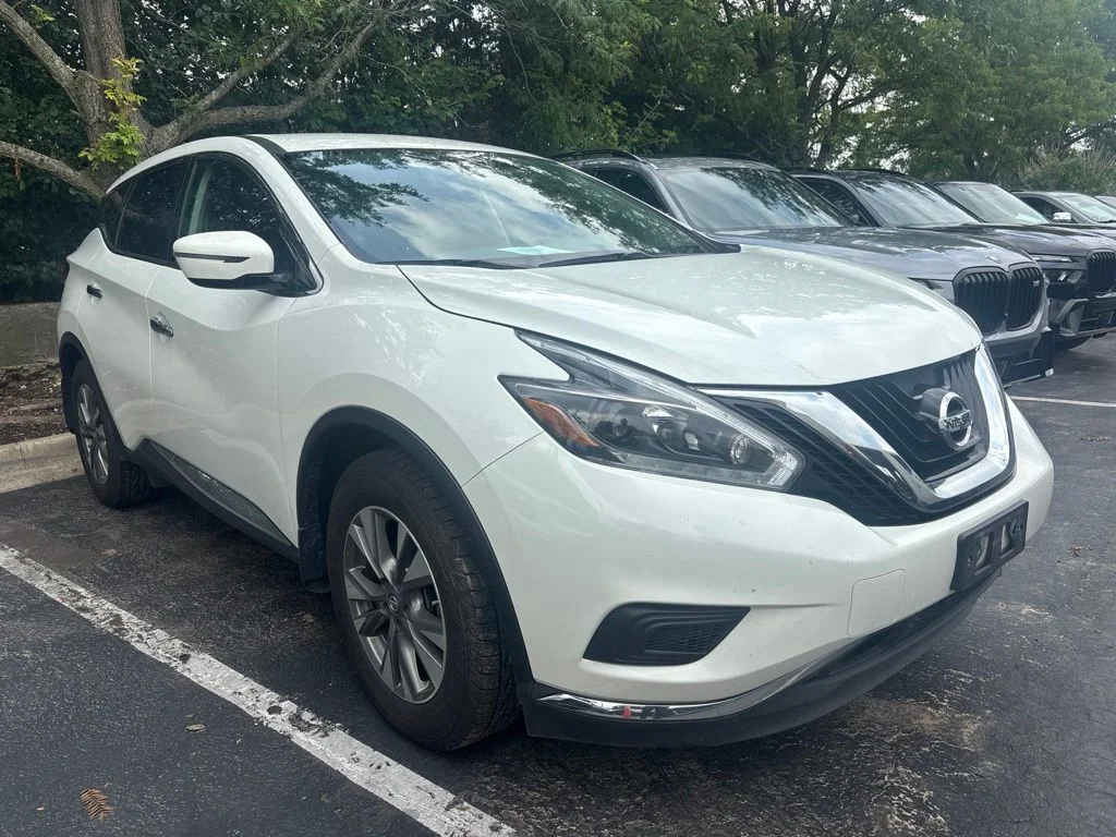 Used 2018 Pearl White Nissan S image 4