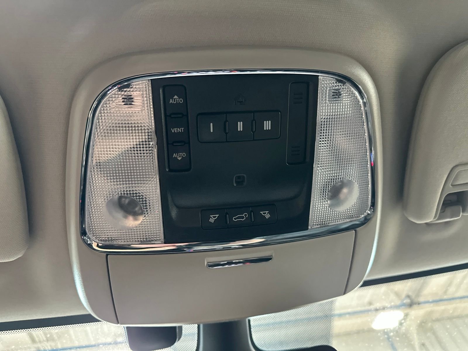 Used 2019 Black Dodge Citadel image 76