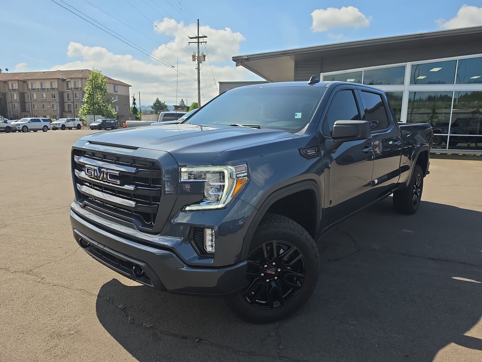 2021 GMC Sierra 4WD Crew Cab Short Box Elevation's photo
