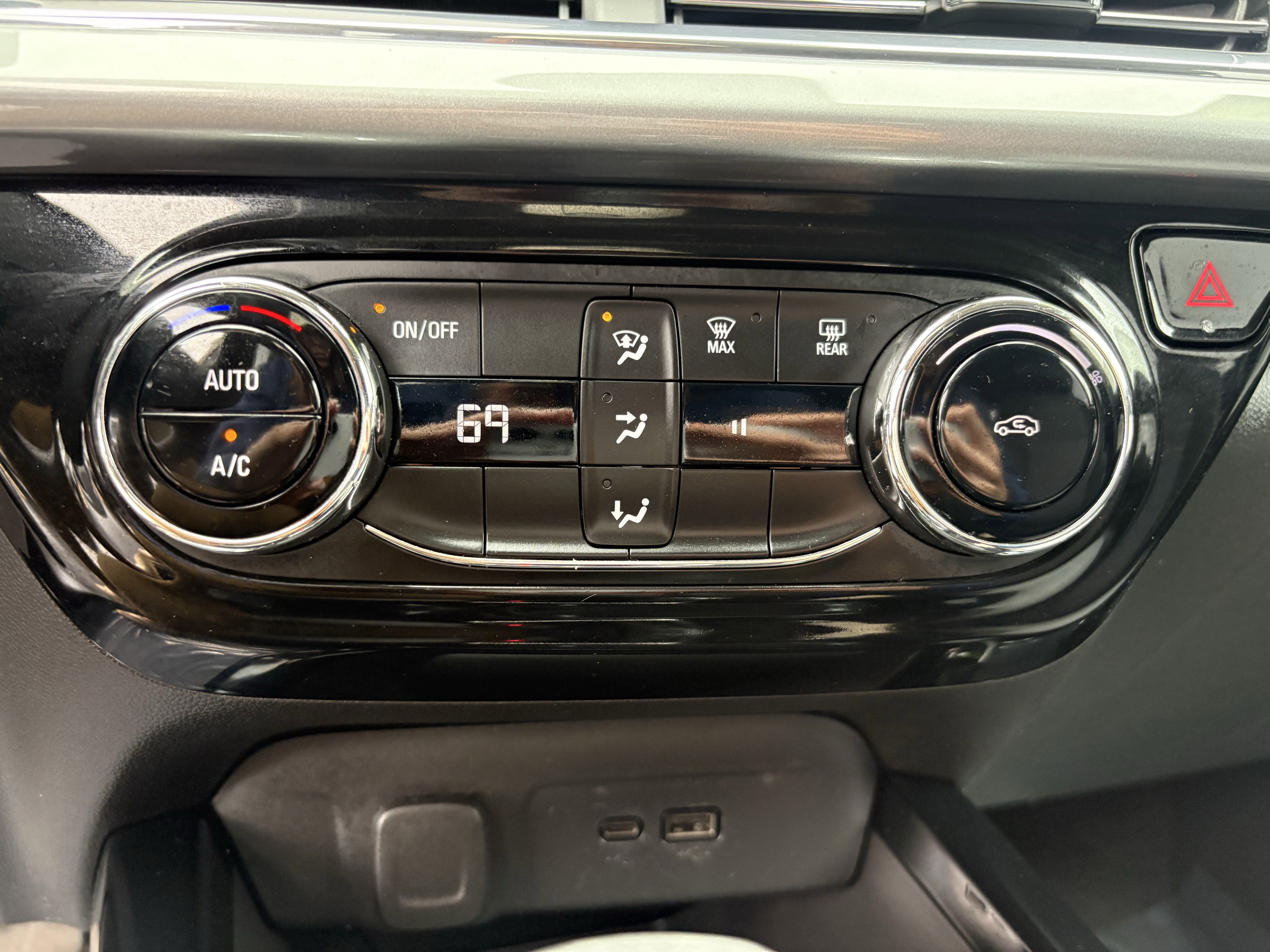 Used 2025 Mosaic Black Metallic Chevrolet LT image 9