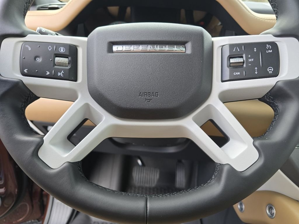 New 2026 Sedona Red Land Rover X-Dynamic se image 41