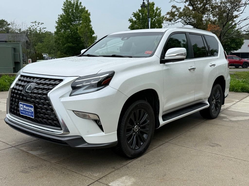 Used 2022 White Lexus 460 image 2