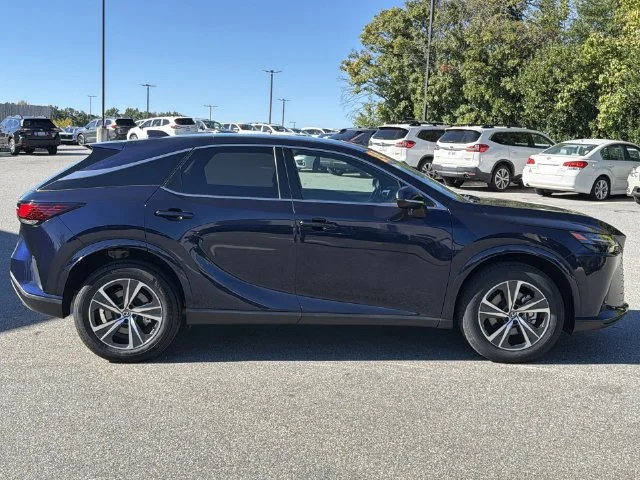 Used 2024  Lexus 350 image 14
