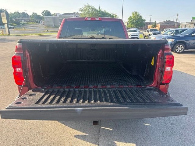 Used 2018 Red Chevrolet LT image 14