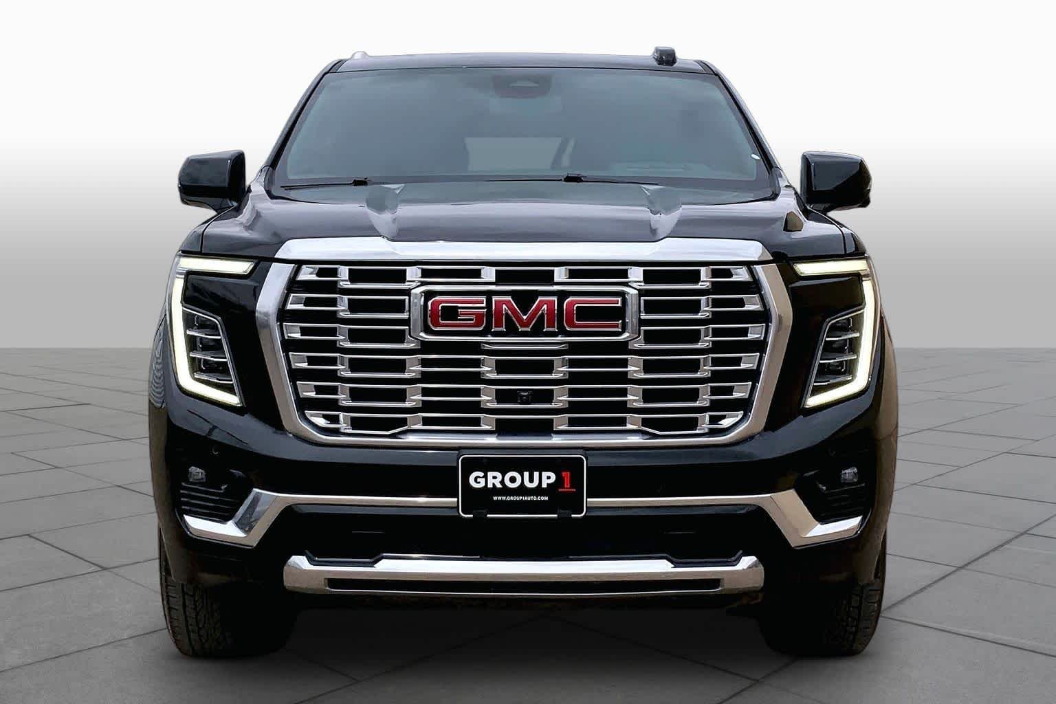 Used 2025 Onyx Black GMC Denali image 4