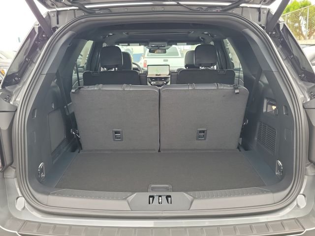 New 2026 Carbonized Gray Metallic Ford Tremor® image 22