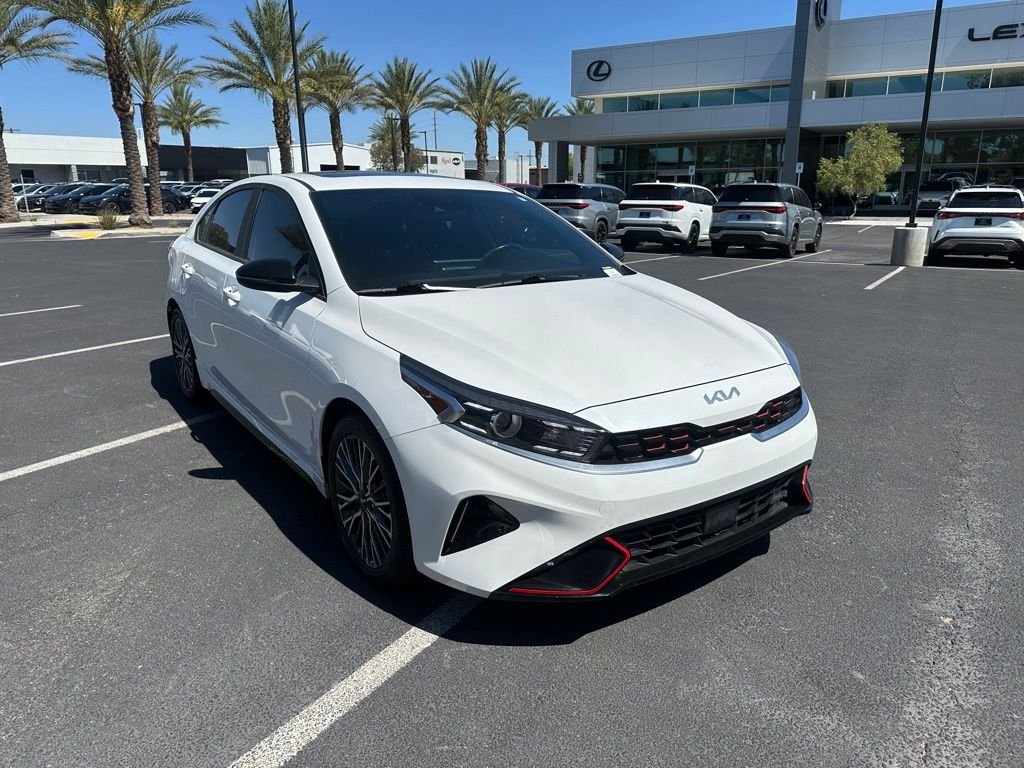 Used 2024 White Kia GT-Line image 22