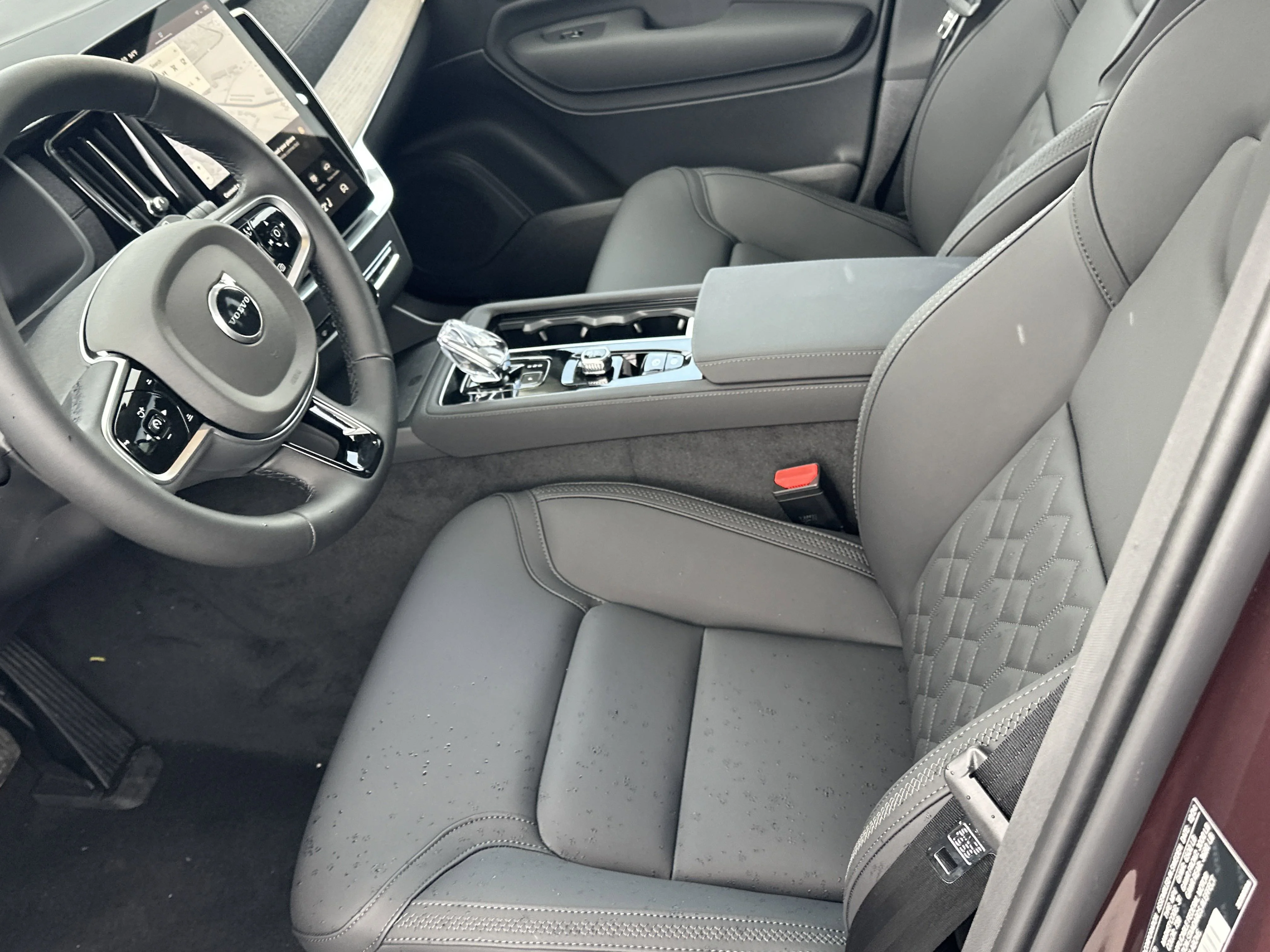 2025 Volvo XC90 Plus - Photo 13