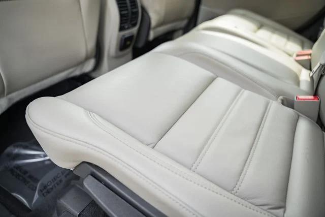 Used 2017 White Ford Titanium image 32