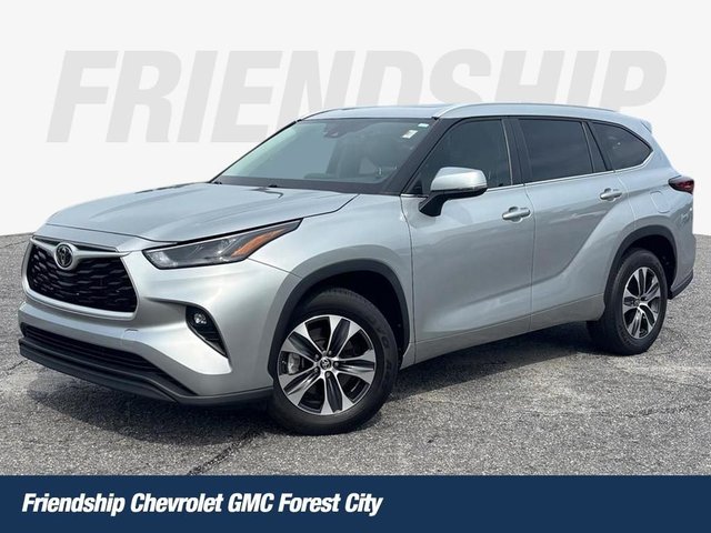2024 Toyota Highlander XLE