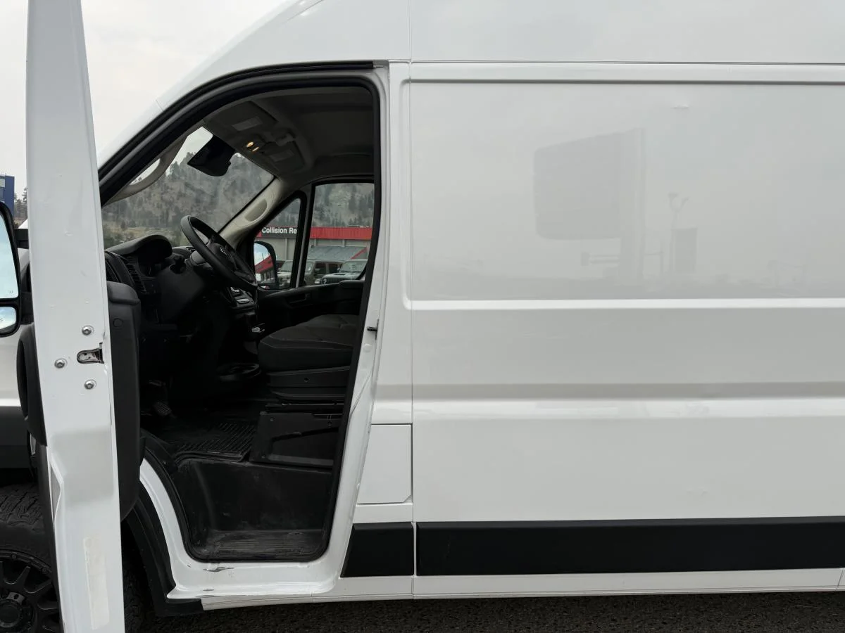 Used 2024 White RAM Tradesman image 16