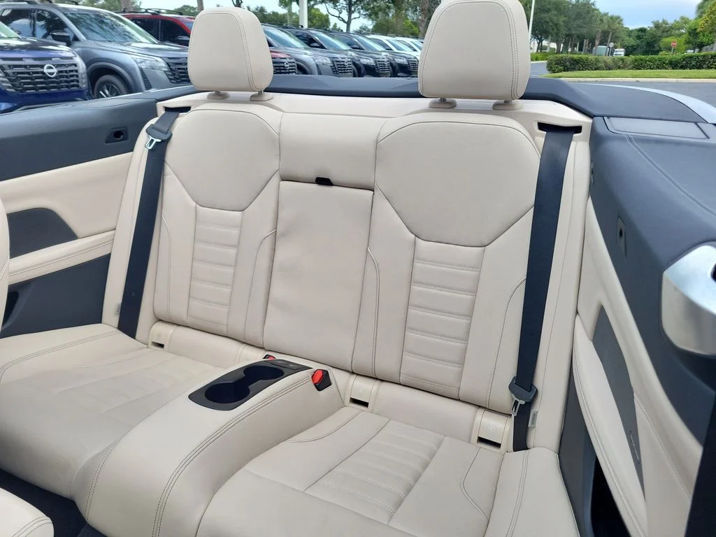 Used 2024 Black BMW M440i image 21